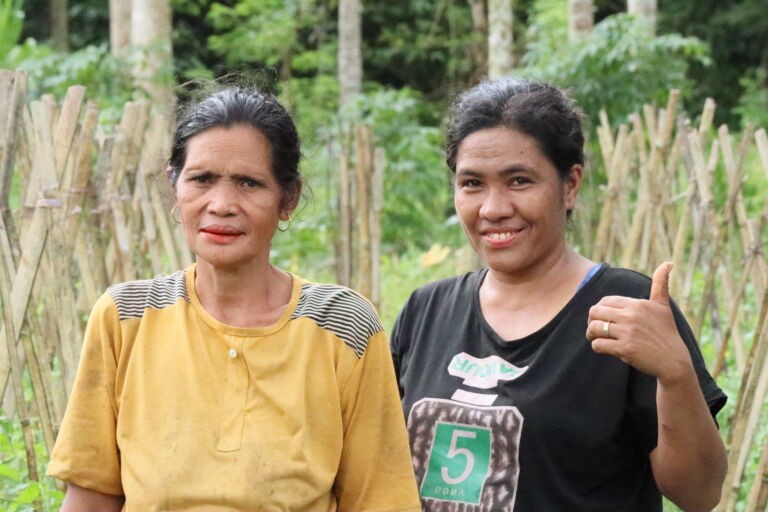 Two members of the Suka Maju Women Farmer Group.
