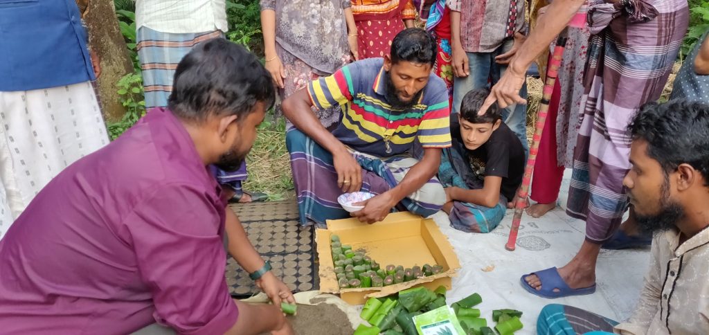 Md. Babul providing a training on seedling production.
